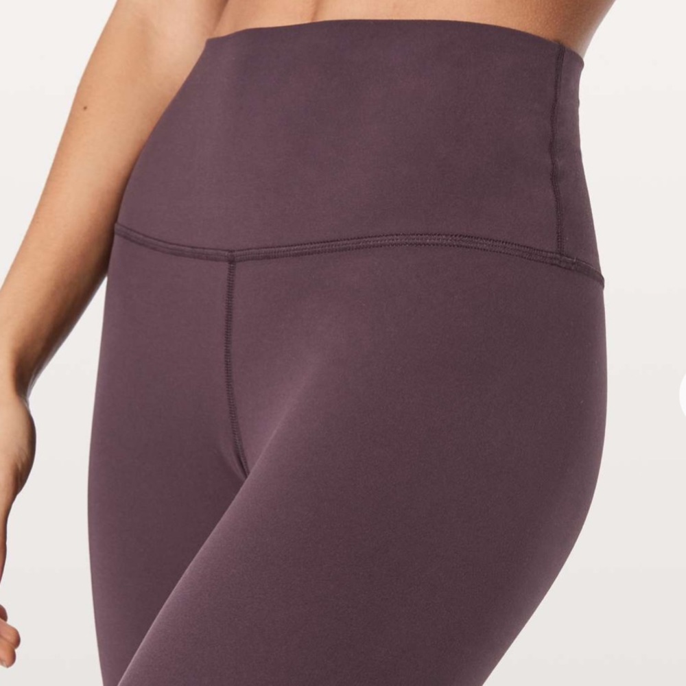 Black Cherry 21” Align Crop